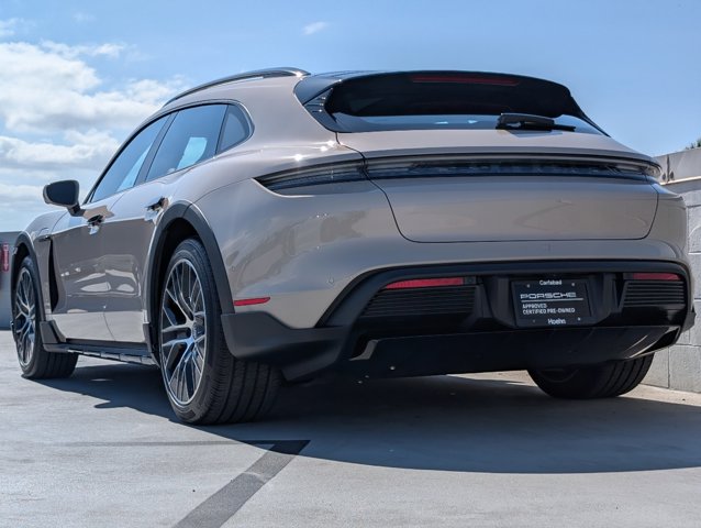 2022 Porsche Taycan 4 Cross Turismo photo 3