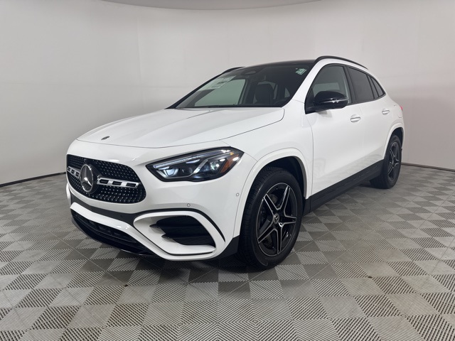 2026 Mercedes Benz GLA 250 4MATIC photo 3