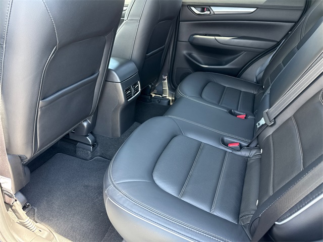 2024 Mazda CX-5 2.5 S Preferred photo 29
