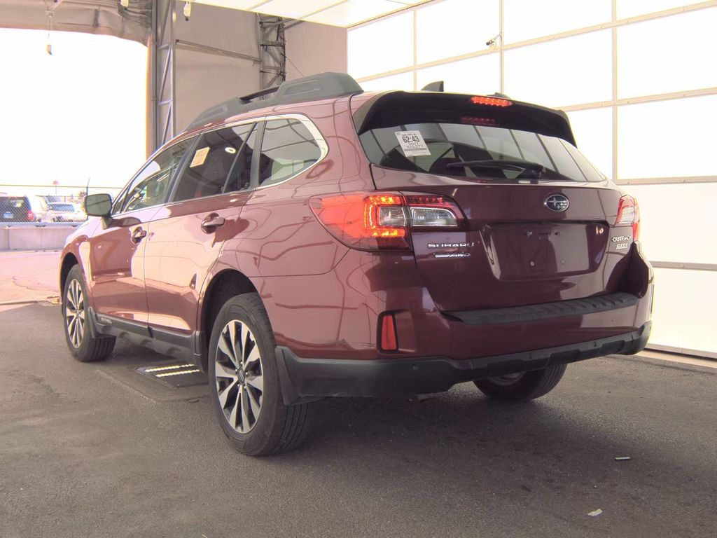 2017 Subaru Outback 2.5i photo 3