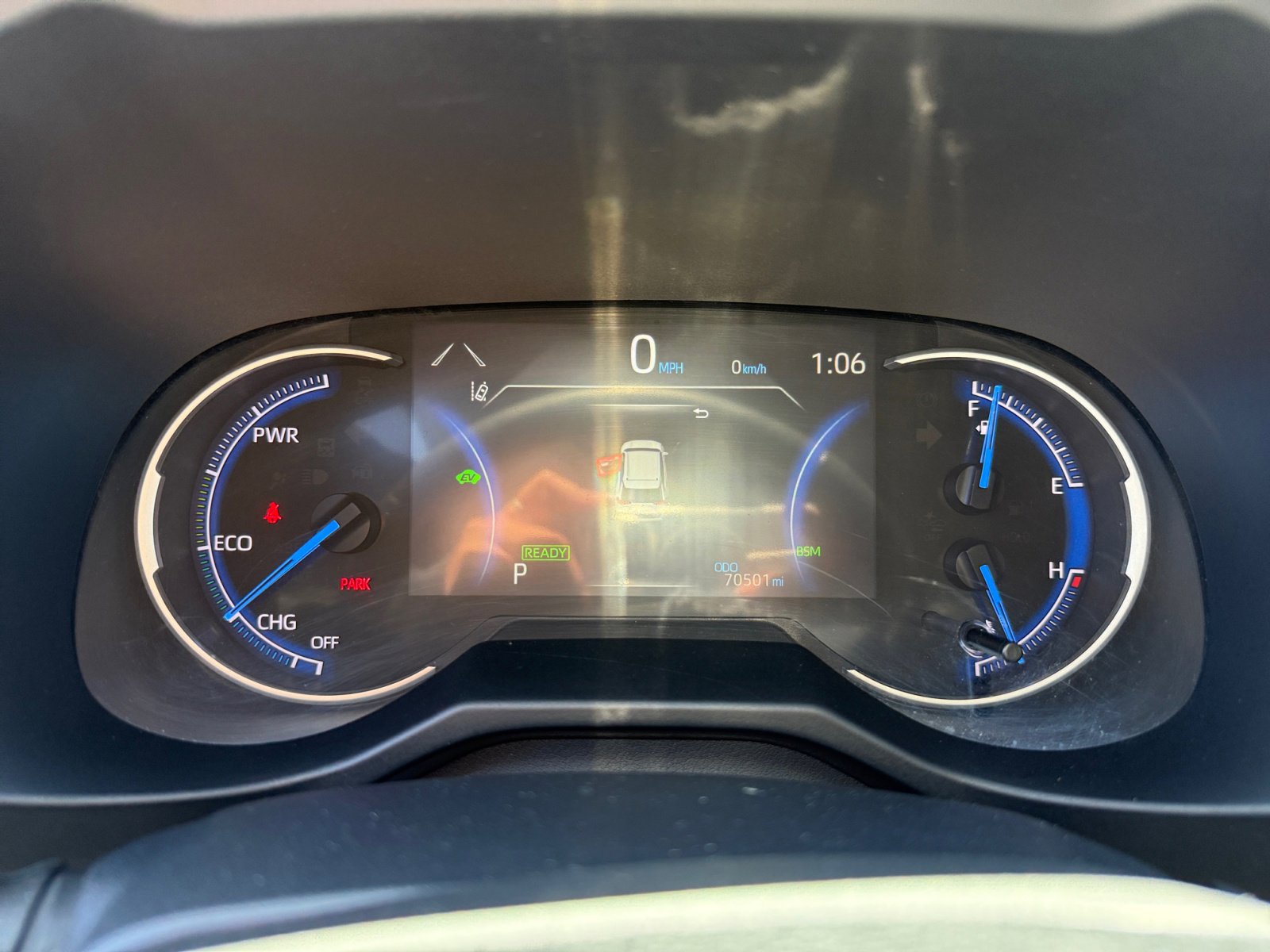 2020 Toyota RAV4 Limited photo 11
