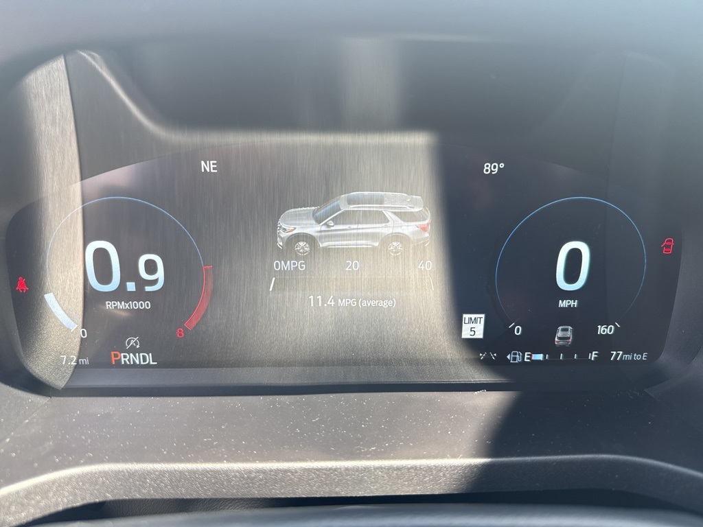 2025 Ford Explorer photo 32