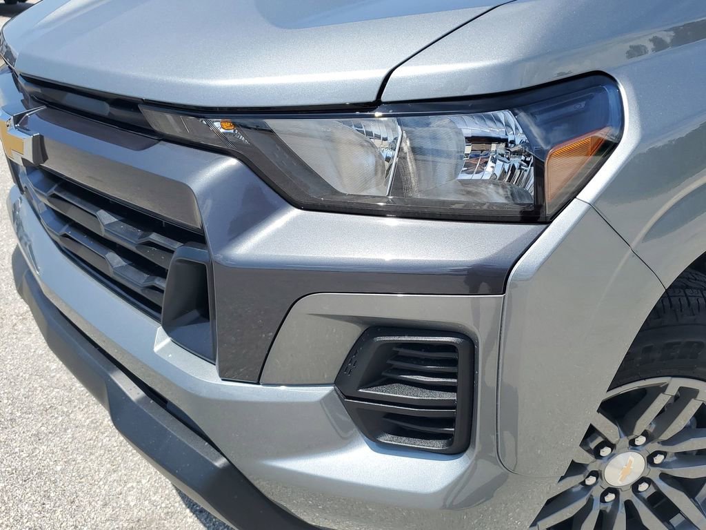 2025 Chevrolet Colorado Work Truck LT photo 15