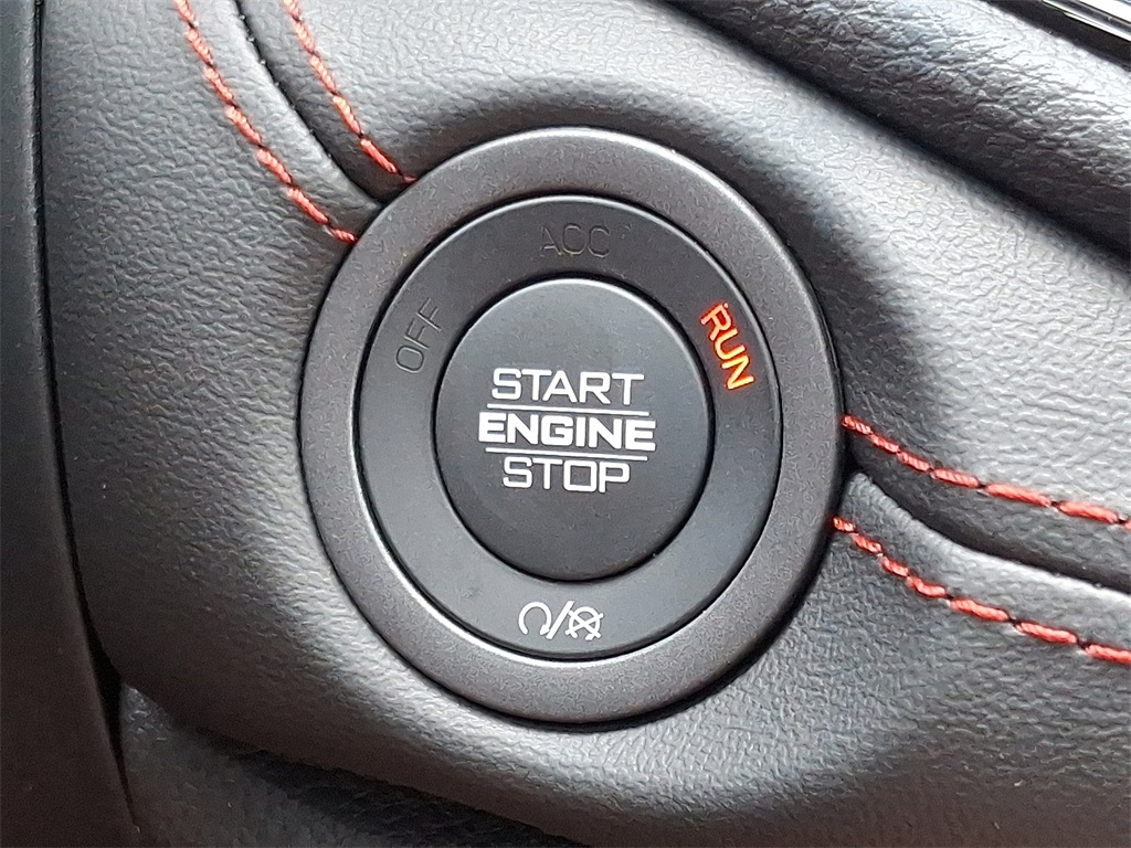 2025 Dodge Durango R/T Plus photo 14