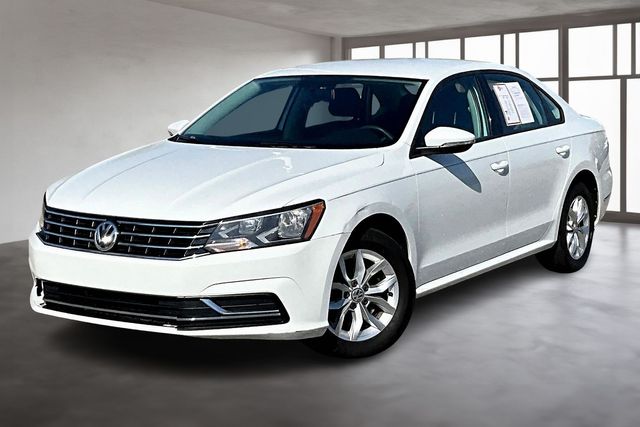 2018 Volkswagen Passat 2.0T S photo 2