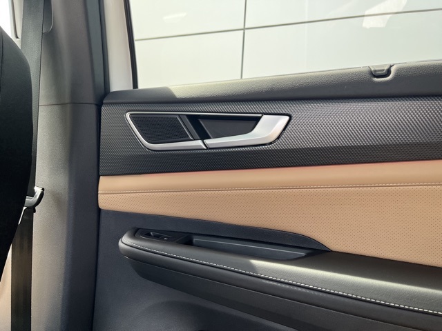 2025 Volkswagen Atlas Cross Sport SEL R-Line photo 49