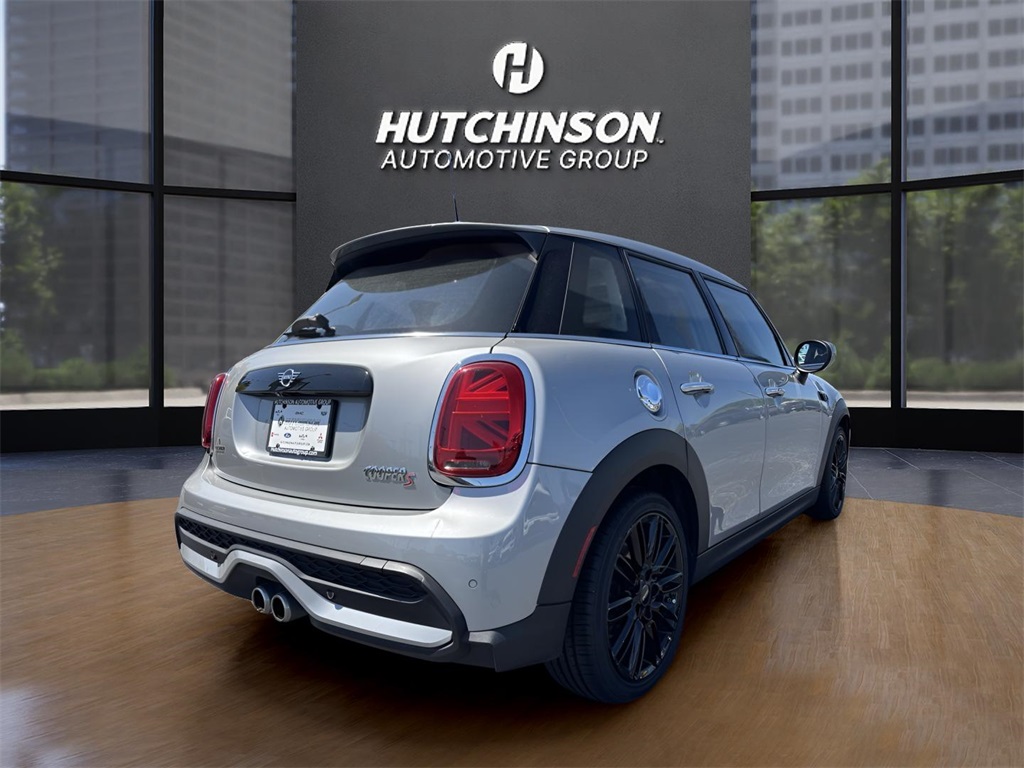 2024 Mini Cooper 4 Door Hardtop Signature photo 8