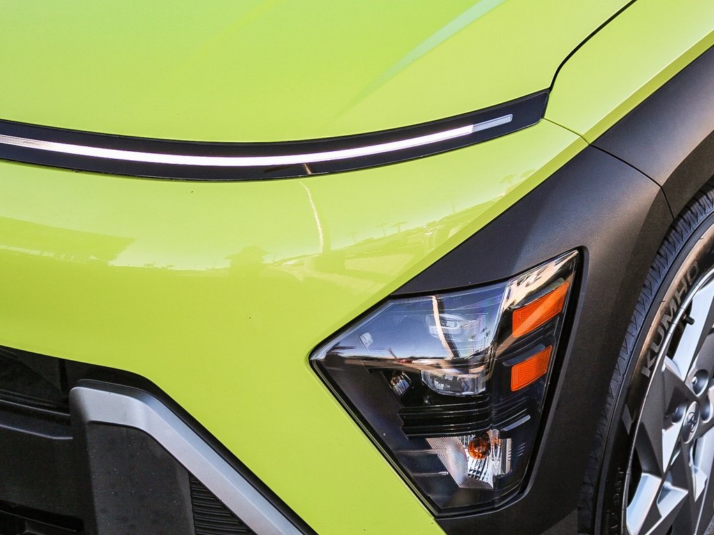 2024 Hyundai Kona SE photo 3