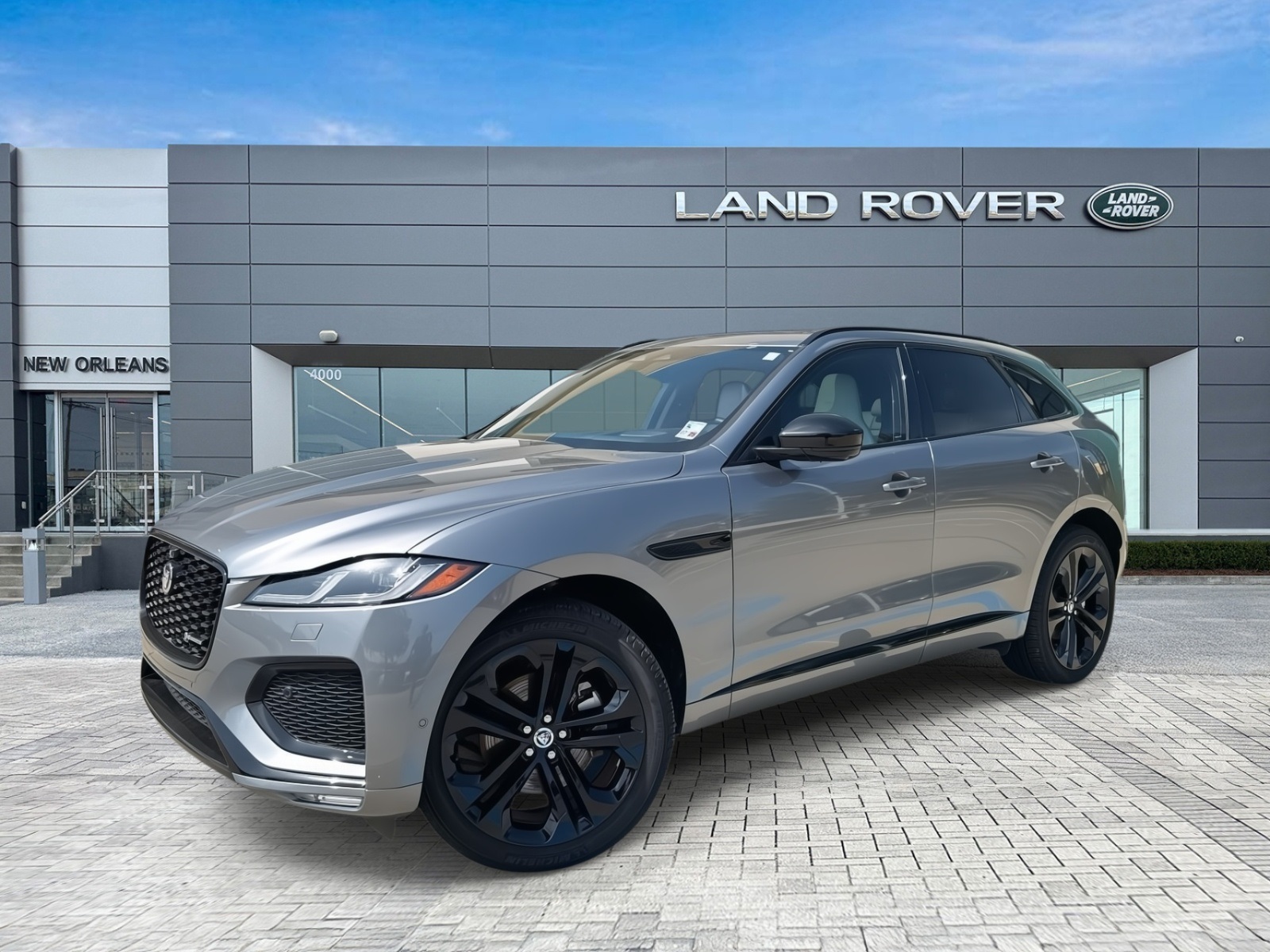 2025 Jaguar F-PACE R-Dynamic S