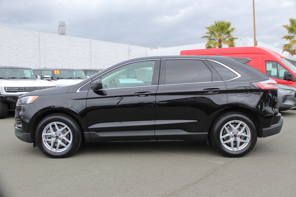 2024 Ford Edge SEL photo 9