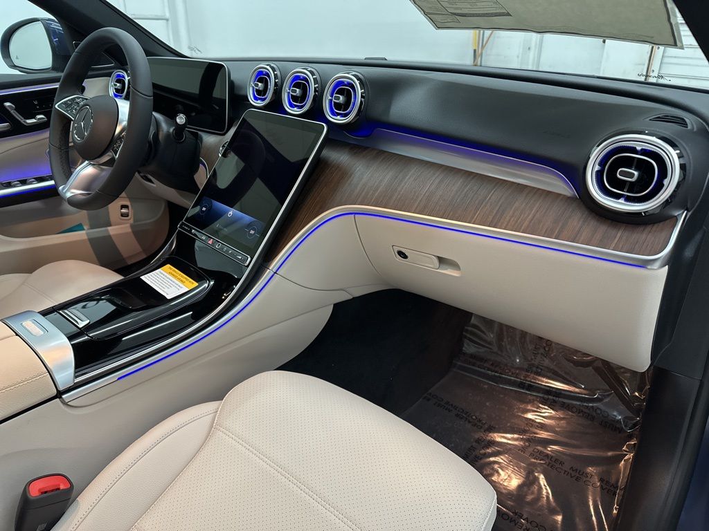 2025 Mercedes Benz C 300 photo 21