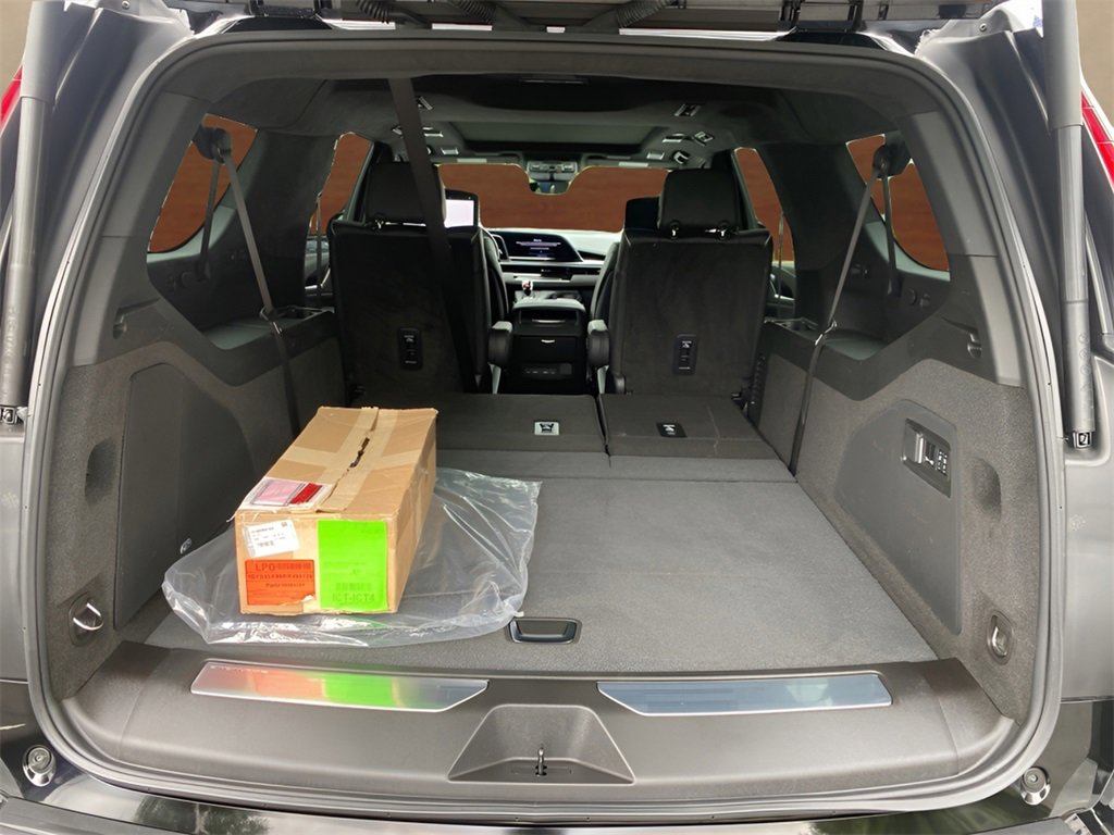 2024 Cadillac Escalade ESV V-Series photo 26