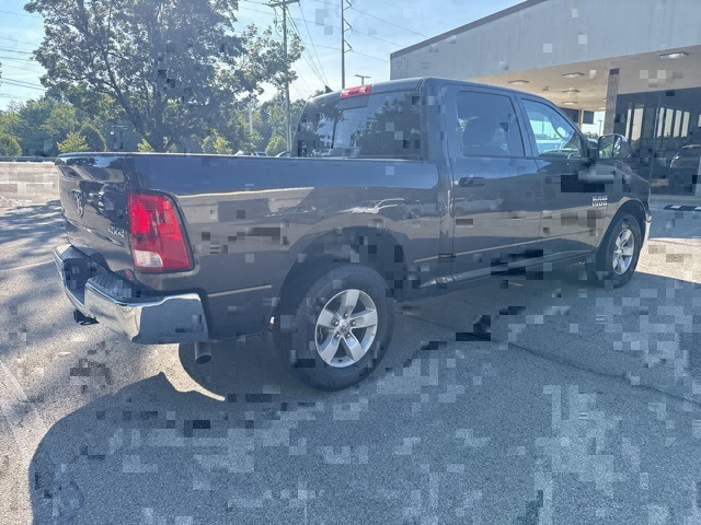 2023 Ram 1500 Classic SLT photo 3