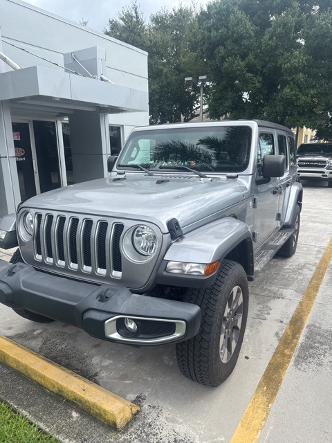 2021 Jeep Wrangler Unlimited Sahara photo 2