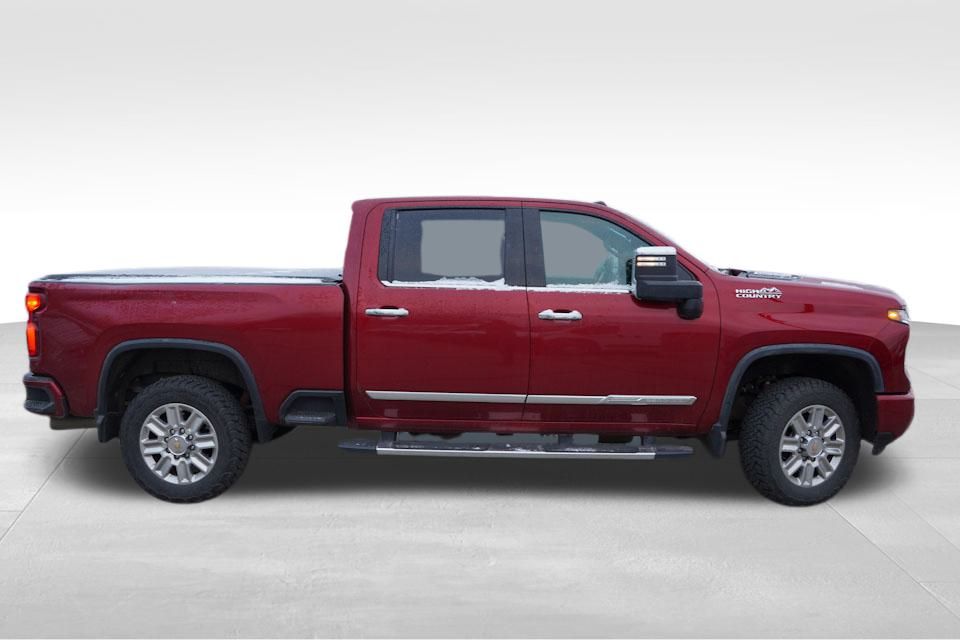 2024 Chevrolet Silverado 3500HD High Country Z71 photo 2