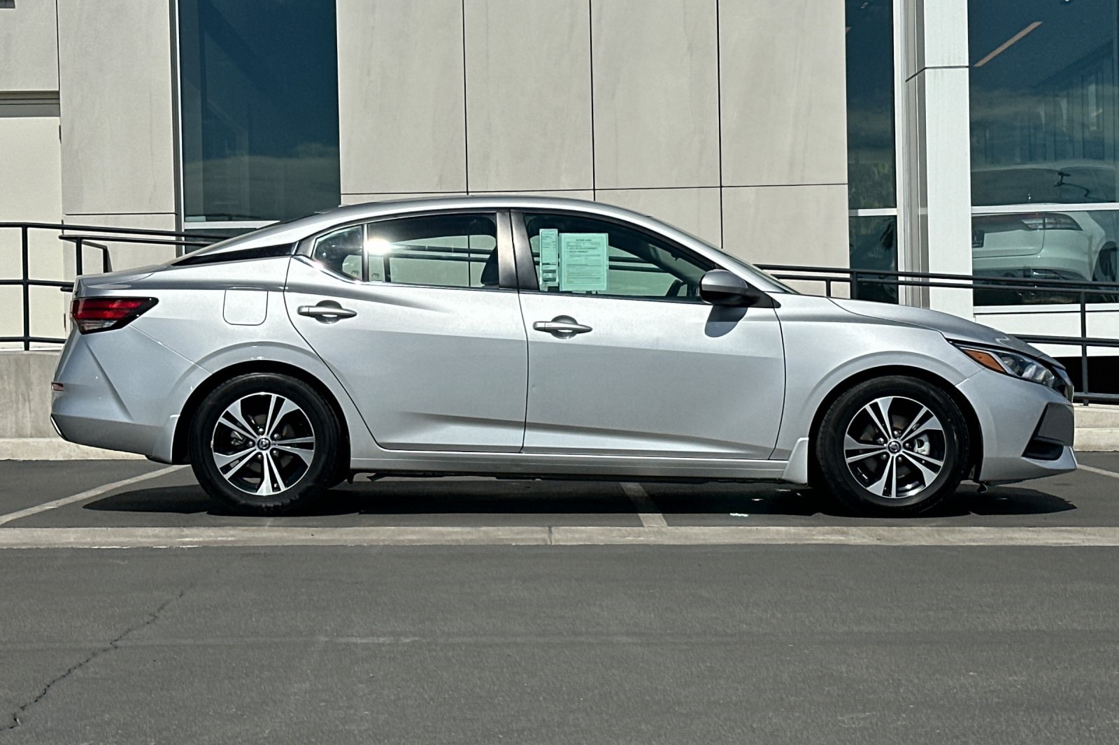 2022 Nissan Sentra SV photo 2