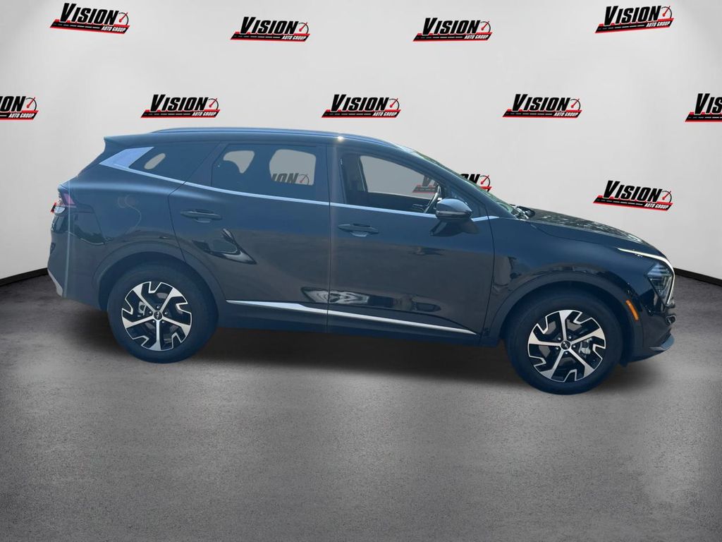2024 Kia Sportage EX photo 4