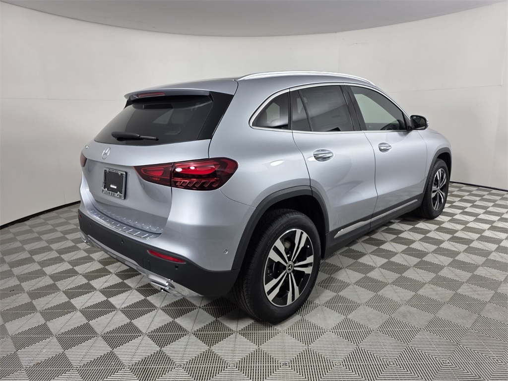 2026 Mercedes Benz GLA 250 photo 4