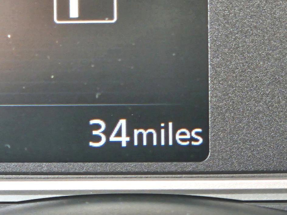2025 Nissan Versa SV photo 27