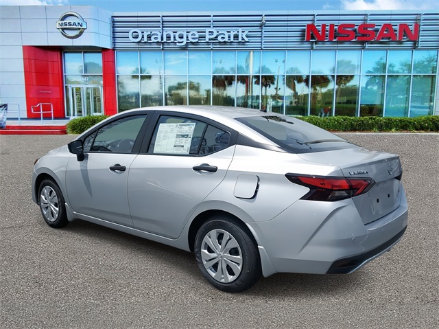 2025 Nissan Versa S photo 3