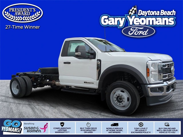 2025 Ford F-450 Super Duty Chassis Cab XL's photo