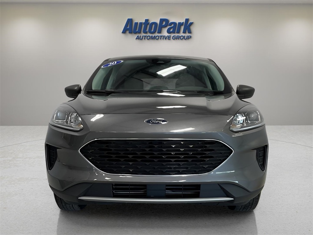 2022 Ford Escape SE photo 2