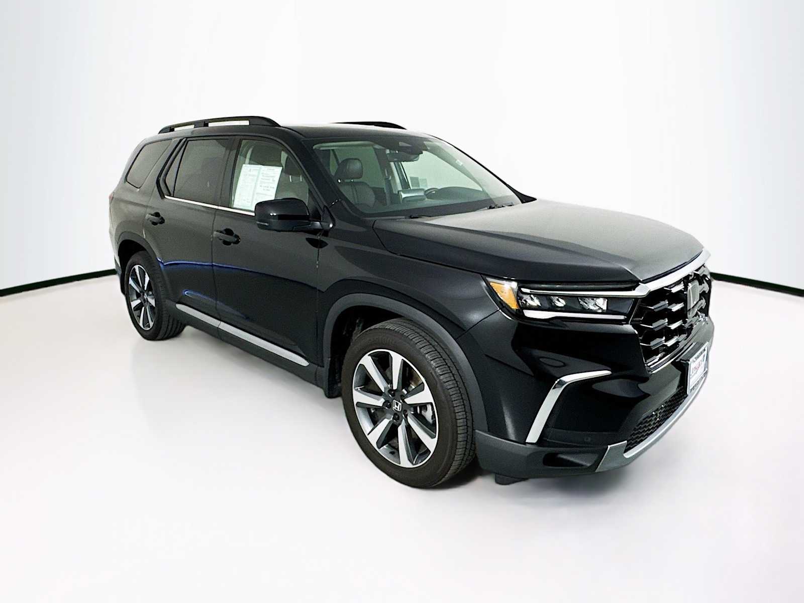 2023 Honda Pilot Elite's photo