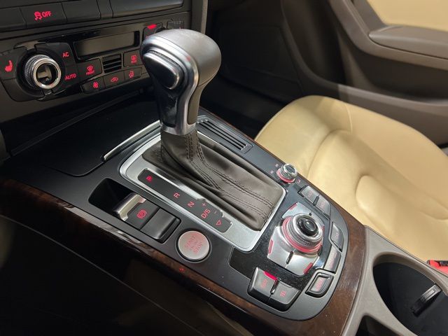 2013 Audi A4 2.0T Premium Plus photo 23