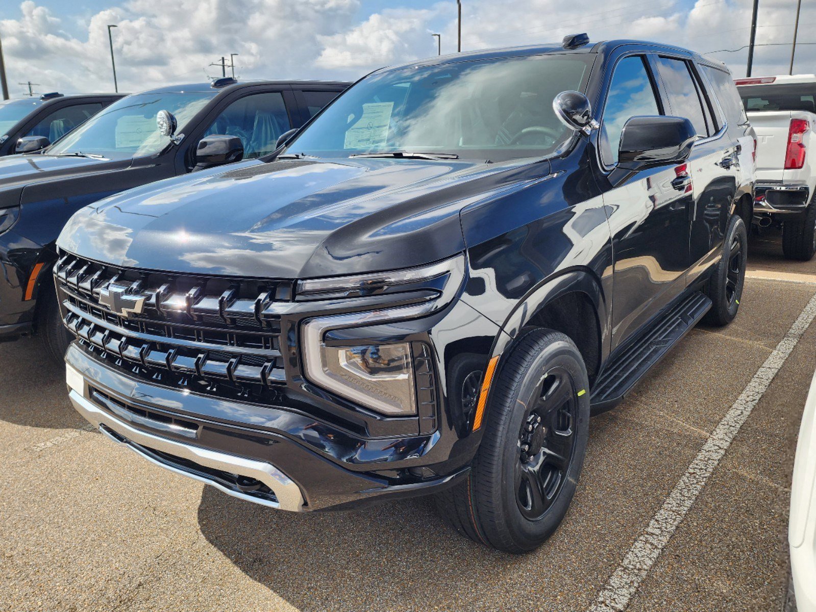 2025 Chevrolet Tahoe Police Pursuit Vehicle photo 2