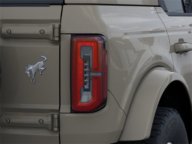 2025 Ford Bronco Outer Banks photo 21
