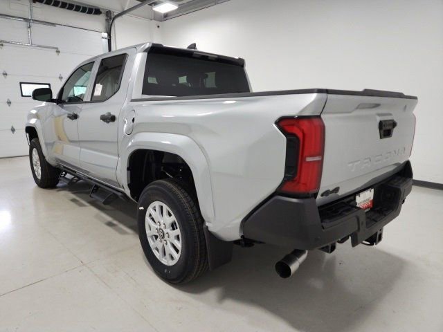 2024 Toyota Tacoma SR Double Cab photo 4