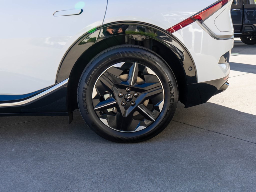 2025 Kia EV6 Wind photo 28