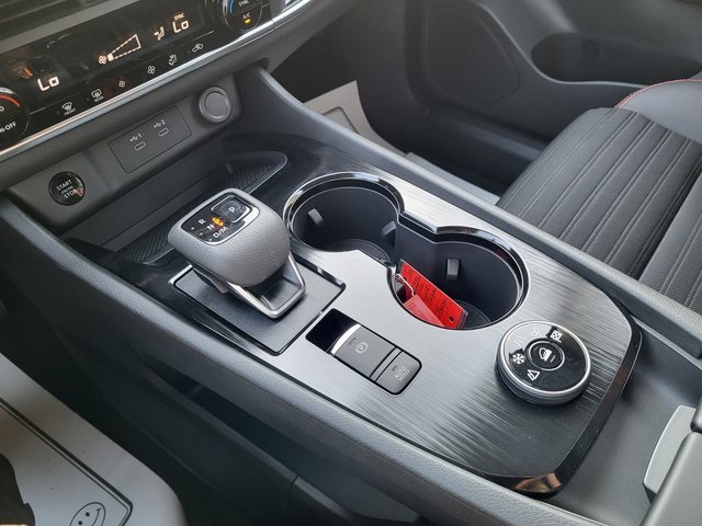 2026 Nissan Rogue SV photo 16
