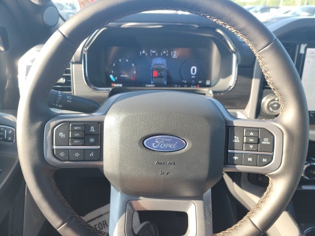 2025 Ford F-150 Lariat photo 15