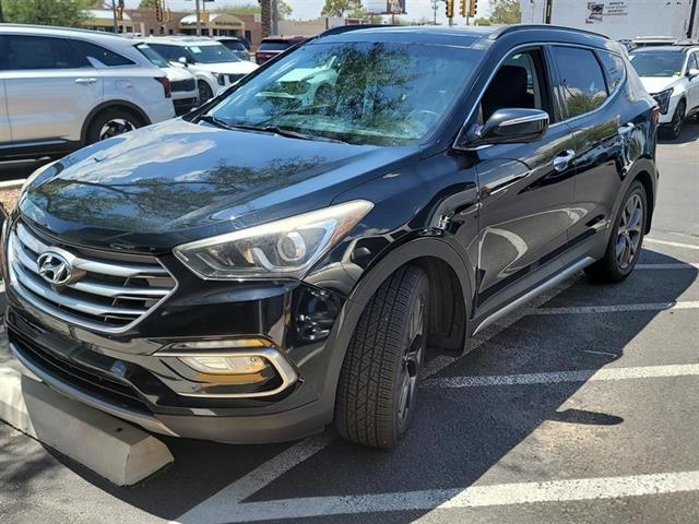 2017 Hyundai Santa Fe Sport 2.0T Ultimate photo 3