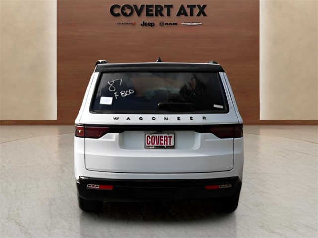 2025 Jeep Wagoneer Overland photo 4