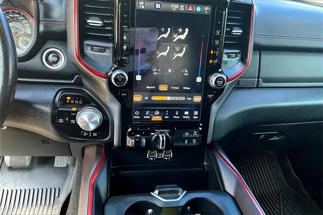 2022 Ram 1500 Rebel photo 16