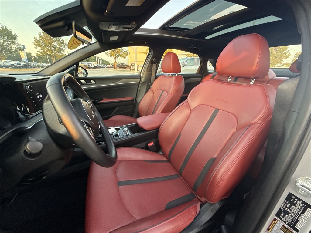2024 Kia K5 GT-Line photo 13