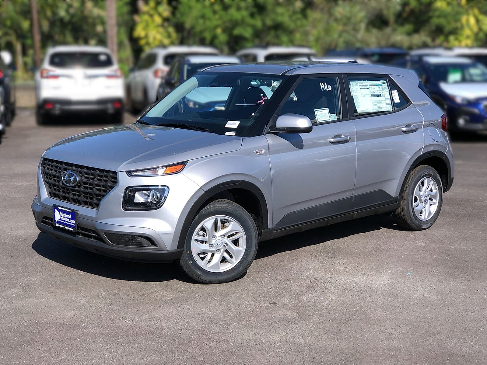 2026 Hyundai Venue SE's photo