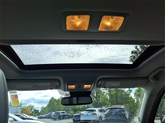2025 Mazda CX-5 2.5 S Preferred photo 17