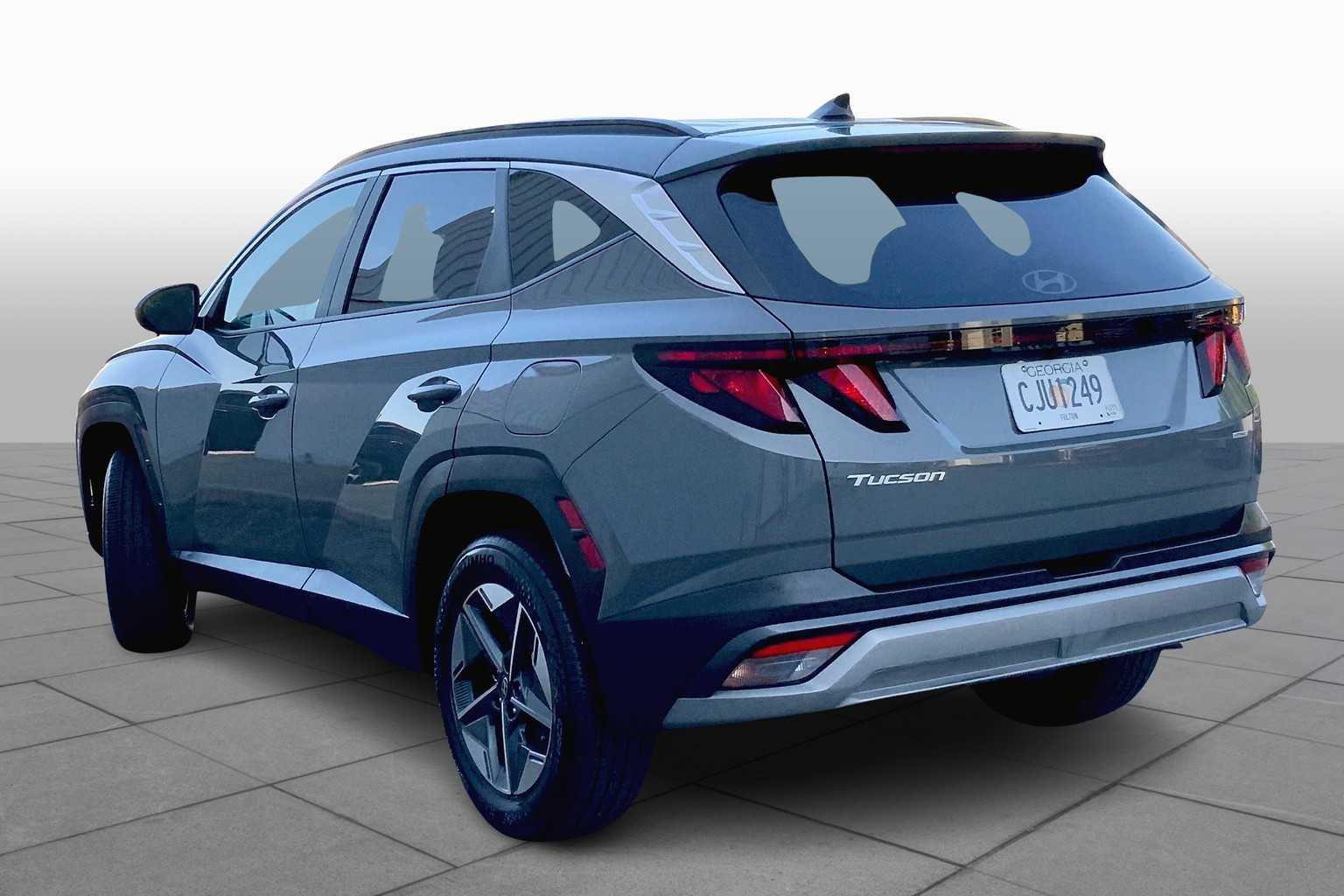2025 Hyundai Tucson SEL photo 10