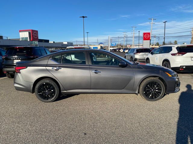 2025 Nissan Altima 2.5 SV photo 2
