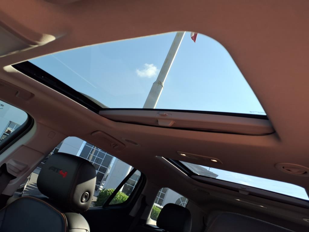 2023 Gmc Acadia AT4 photo 6