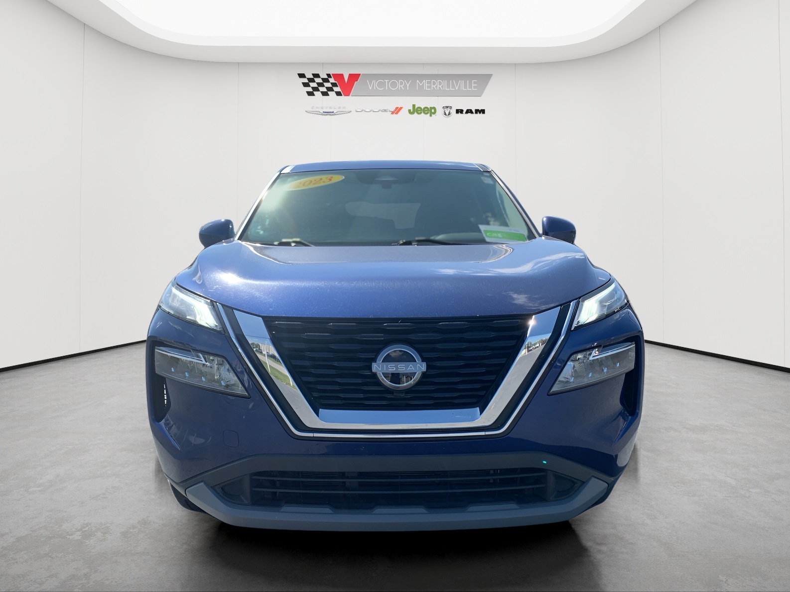 2023 Nissan Rogue SV photo 9