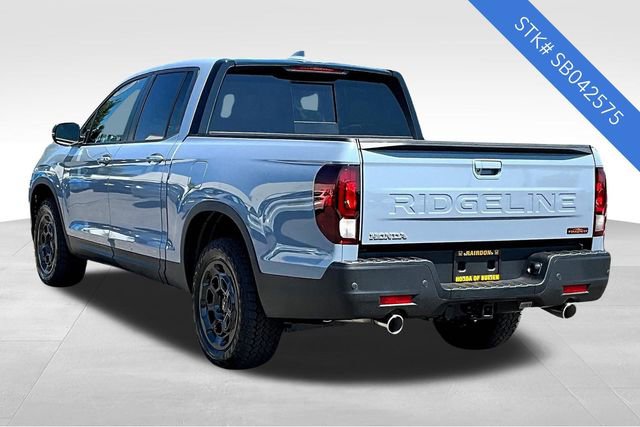 2025 Honda Ridgeline TrailSport photo 2