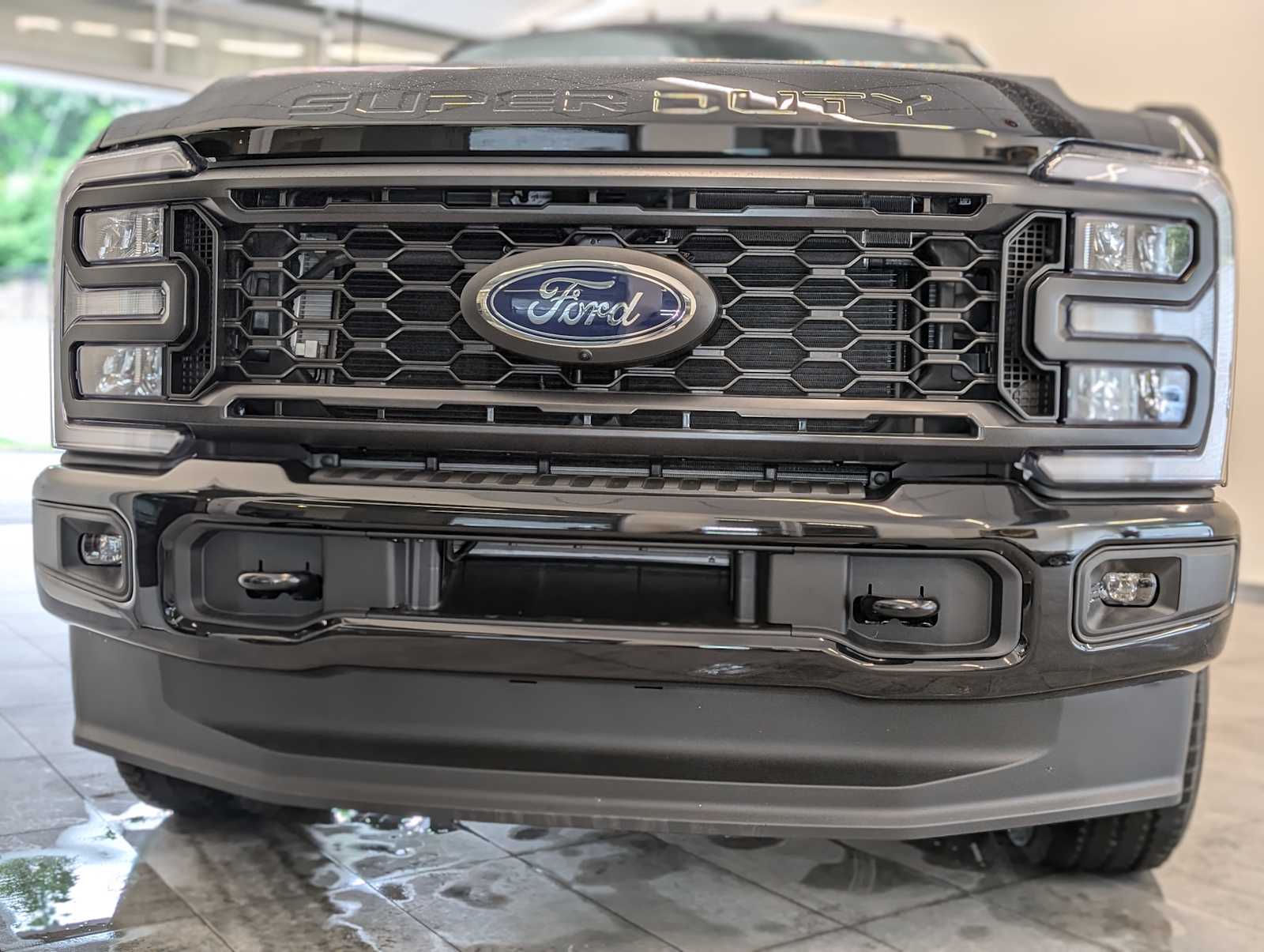 2025 Ford F-250 XL photo 2