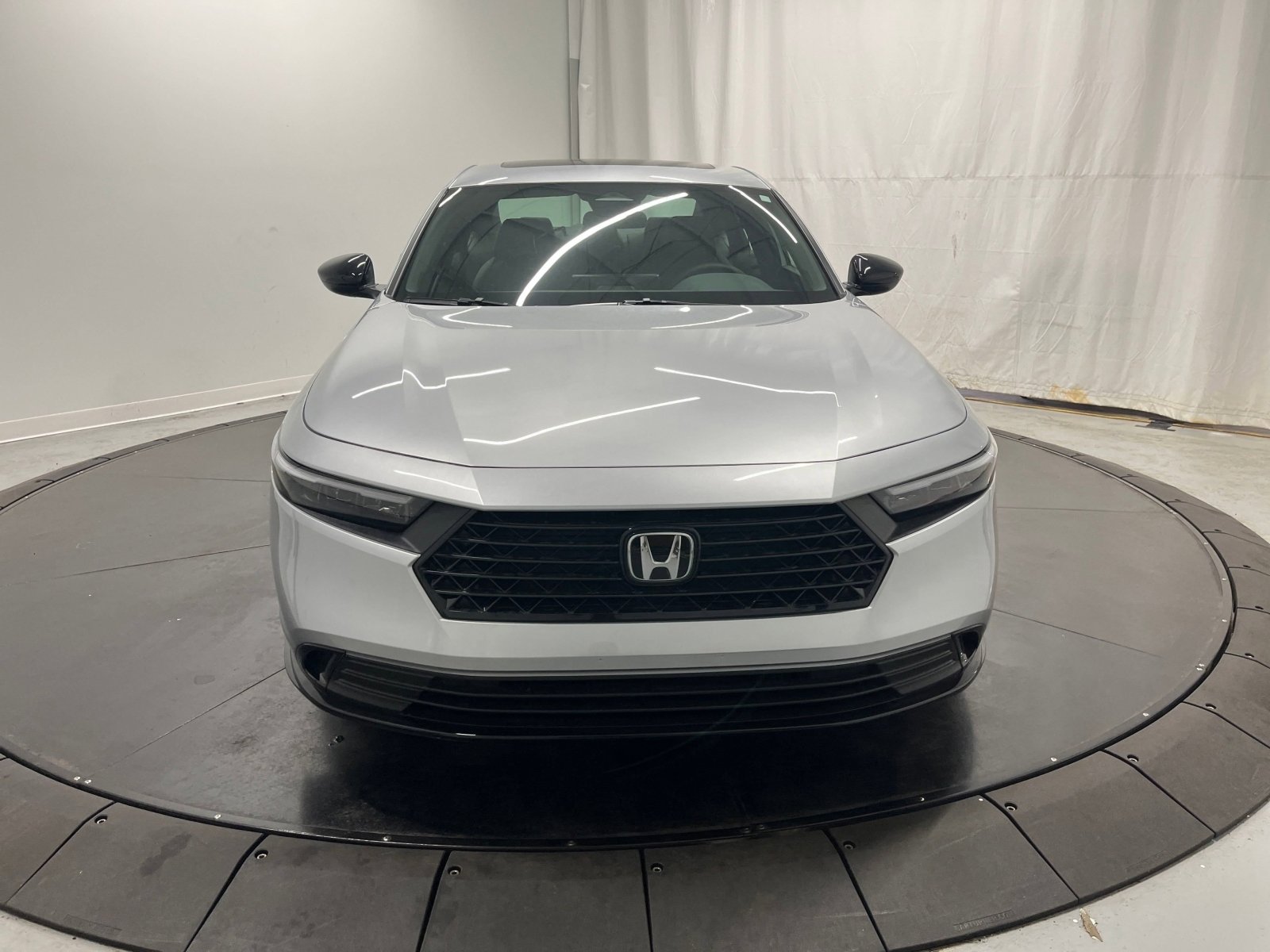 2025 Honda Accord Hybrid Sport-L photo 2
