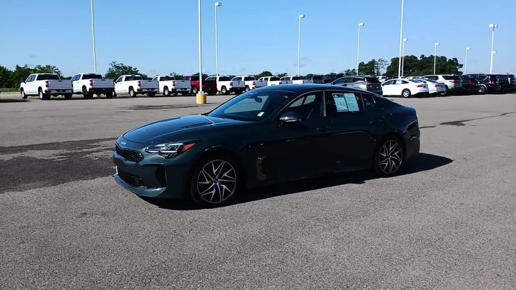 2023 Kia Stinger GT-Line photo 4