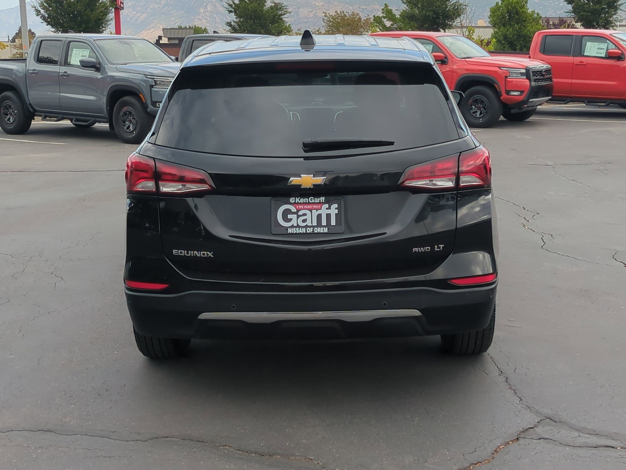 2024 Chevrolet Equinox LT photo 2