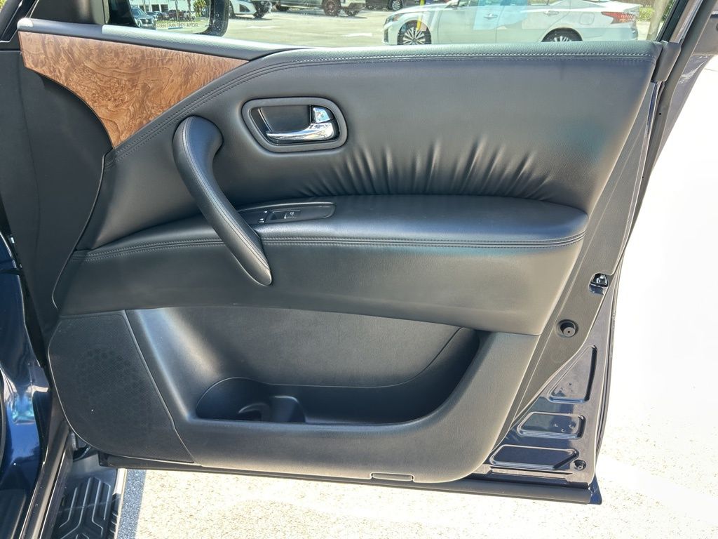 2022 Nissan Armada SL photo 34